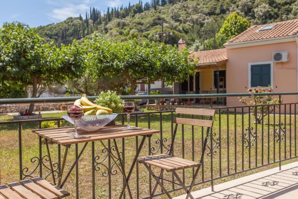 Cozy Apartments In City'S Suburbs Lefkada City Bagian luar foto