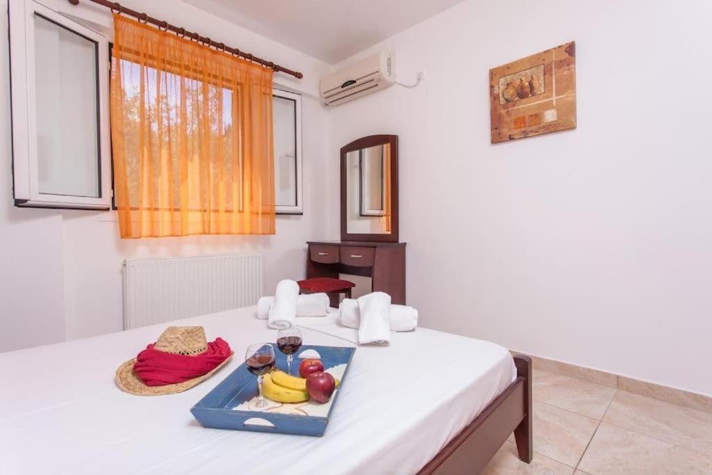 Cozy Apartments In City'S Suburbs Lefkada City Bagian luar foto