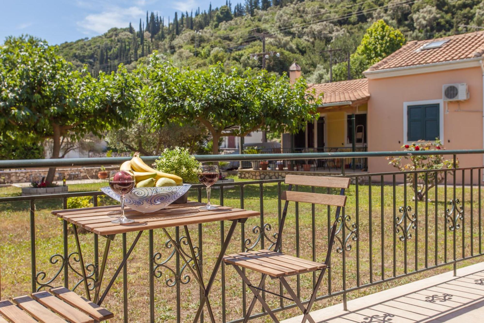 Cozy Apartments In City'S Suburbs Lefkada City Bagian luar foto