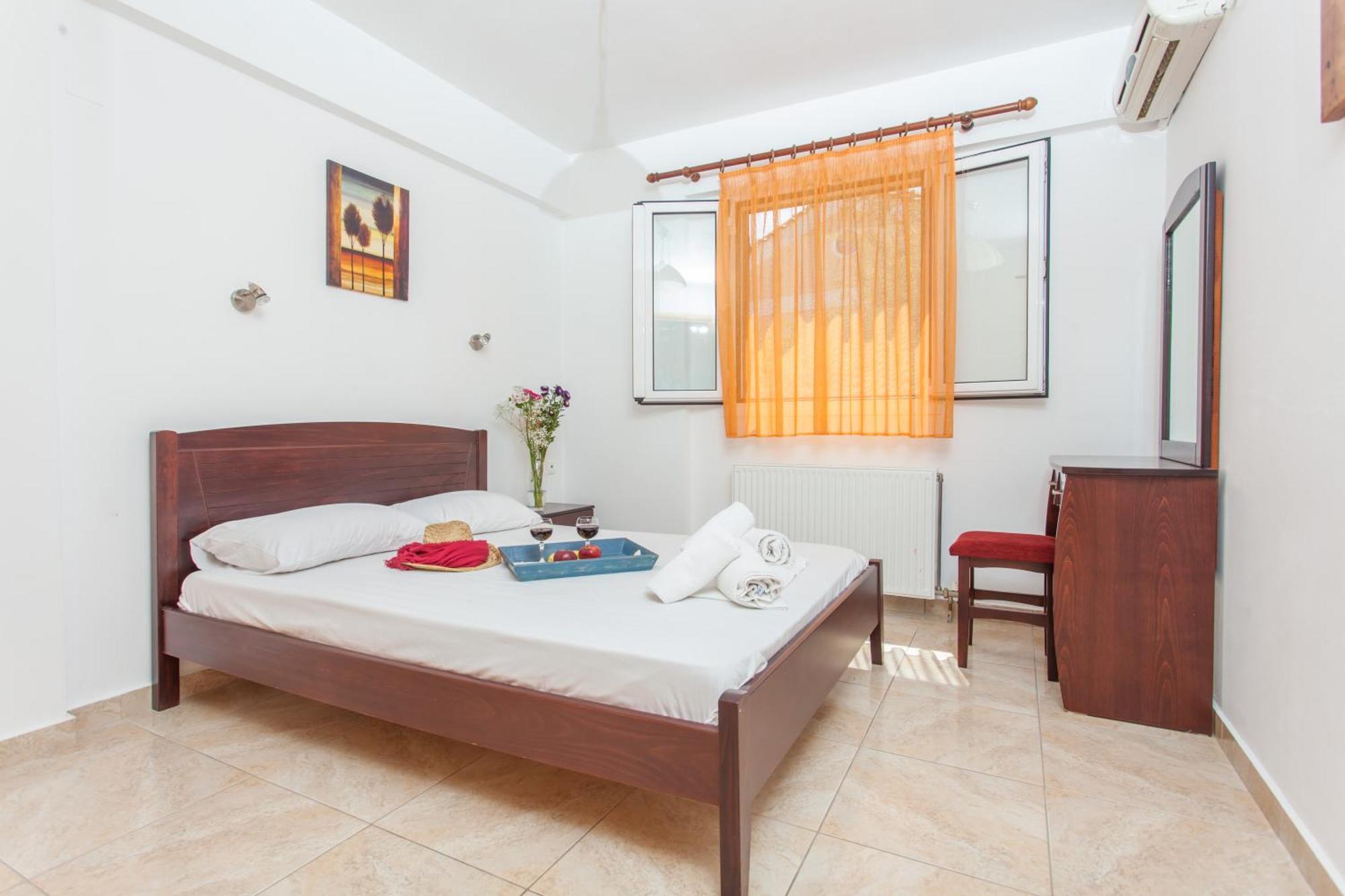 Cozy Apartments In City'S Suburbs Lefkada City Bagian luar foto
